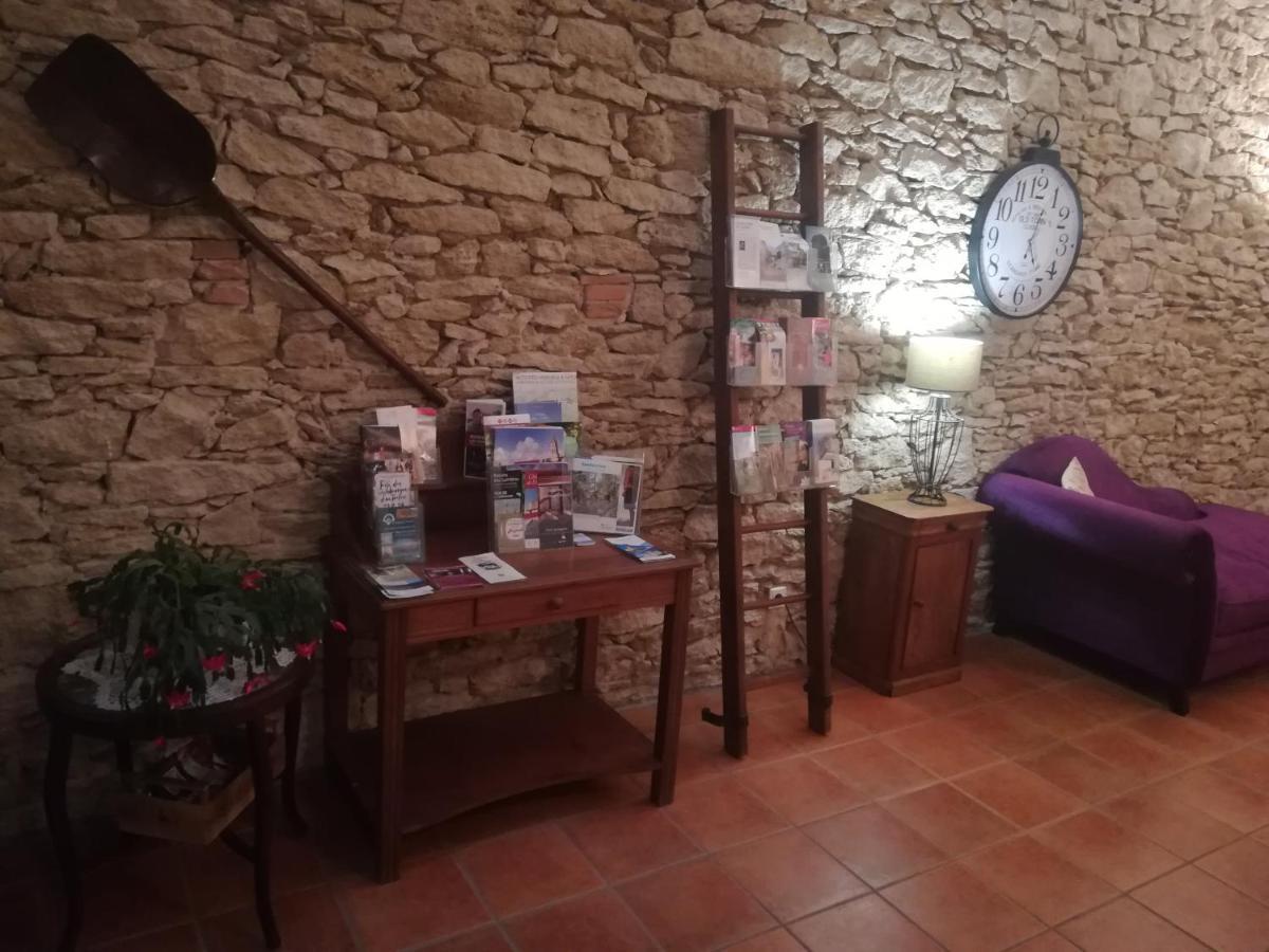 La Camiranaise Hotel Bagian luar foto